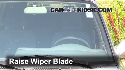 2000 Toyota RAV4 2.0L 4 Cyl. Windshield Wiper Blade (Front) Replace Wiper Blades